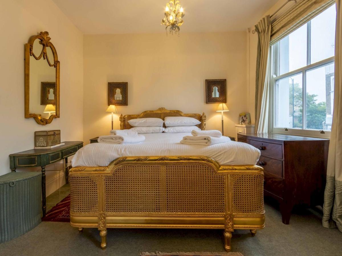 Pass The Keys Split-Floors Antique Apartment In Portobello Road London Bagian luar foto