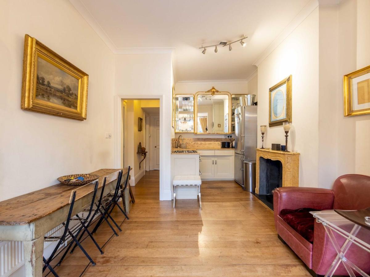 Pass The Keys Split-Floors Antique Apartment In Portobello Road London Bagian luar foto
