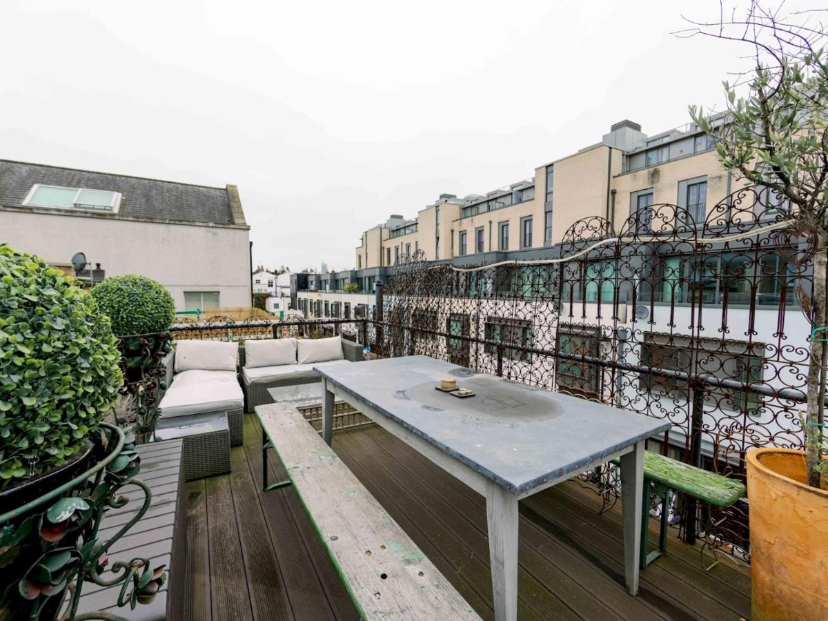 Pass The Keys Split-Floors Antique Apartment In Portobello Road London Bagian luar foto