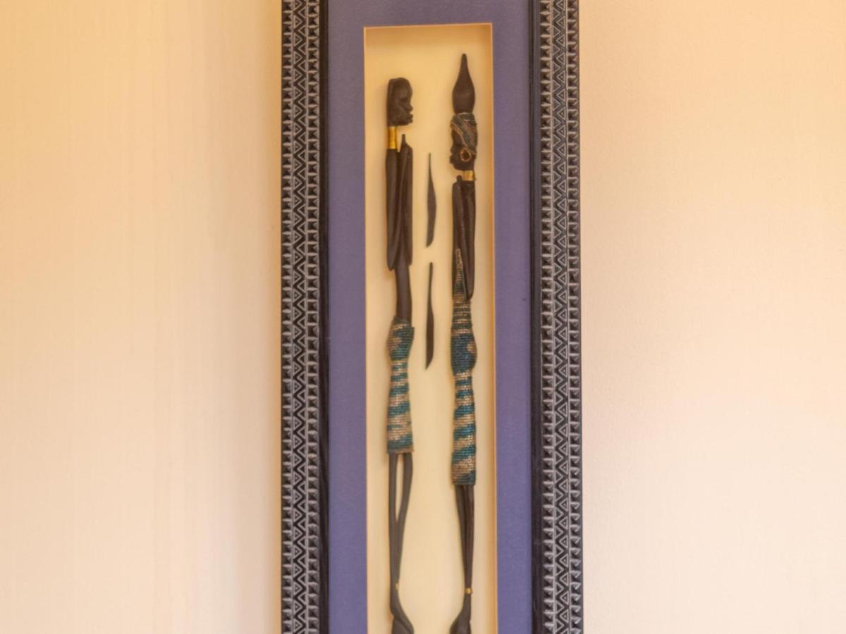 Pass The Keys Split-Floors Antique Apartment In Portobello Road London Bagian luar foto